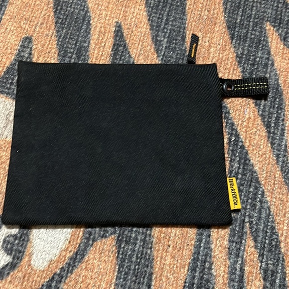 Workforce accessory pouch.Like new. Durable protective cotton construction. - Picture 4 of 5